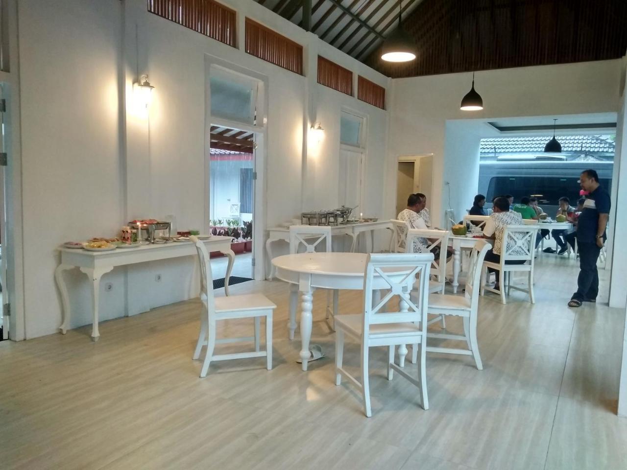 Sinom Borobudur Heritage Hotel Magelang Exterior foto